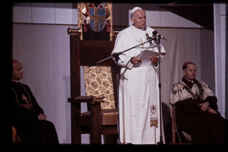 El arzobispo Gądecki recuerda a Wojtyła y los rasgos de la santidad personal del Papa