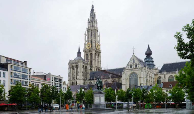 Bélgica se queda sin Misas con fieles hasta el 15 de enero del 2021