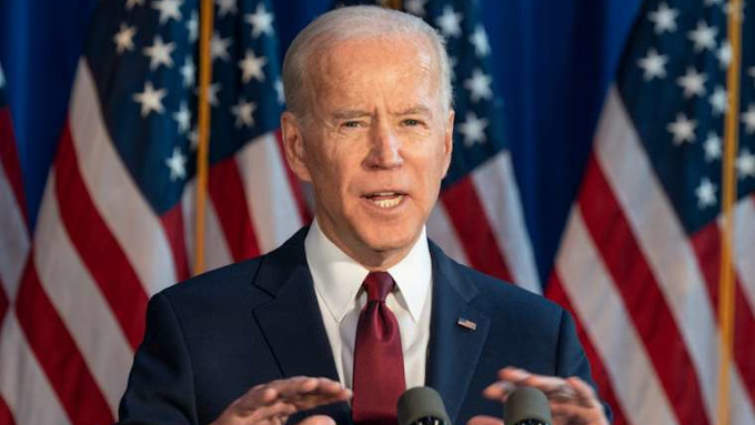 Biden y Harris celebran el aniversario de la sentencia Roe v Wade y anuncian que el aborto estará disponible para todos