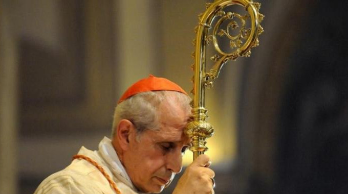 Cardenal Poli: hay un «sentimiento de impotencia y tristeza al no poder defender el derecho de tantas almas inocentes»