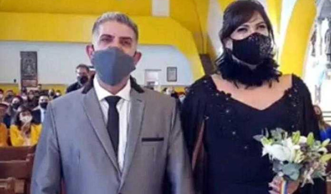 Salesiano argentino profana el sacramento del matrimonio oficiando un simulacro de boda religiosa entre un hombre y una persona transexual