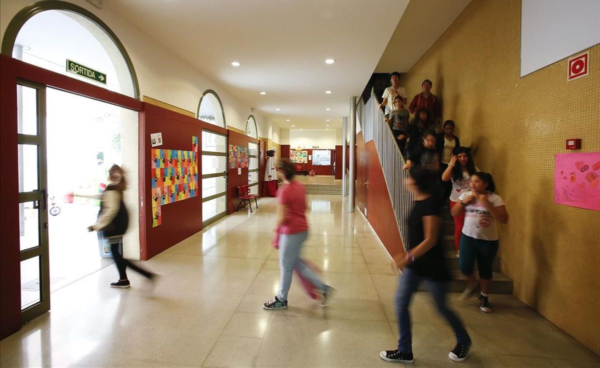 «Nacionalización» de colegios católicos concertados en Cataluña por asfixia económica