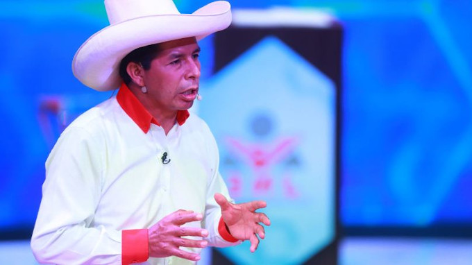 El partido del candidato presidencial Pedro Castillo propone despenalizar el aborto en Perú