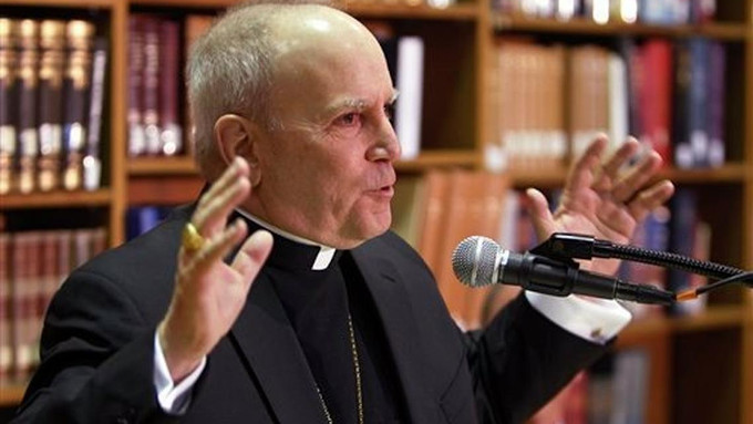 Mons. Aquila pregunta a Mons. Bätzing a cuento de qué hay que cambiar la fe católica para abordar la crisis de los abusos sexuales