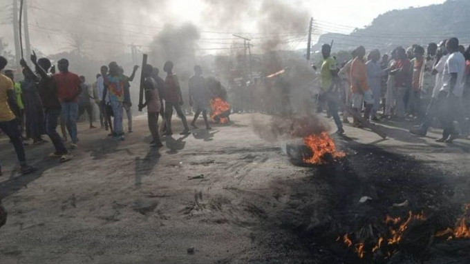 Manifestación en la capital de Nigeria para exigir al gobierno que ponga fin a la oleada de secuestros