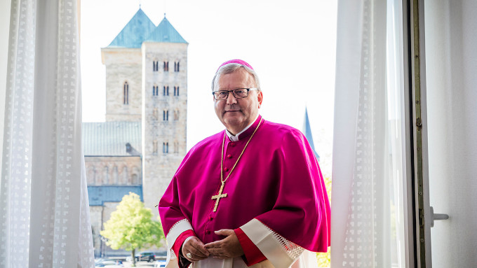 Mons. Bode cree que al final conseguirán su objetivo: ordenación de mujeres, fin del celibato y bendición de parejas homosexuales