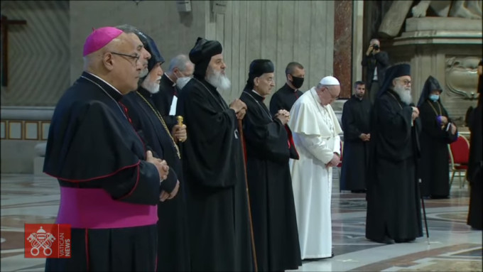 El Papa reza con los patriarcas orientales por la paz del Lbano