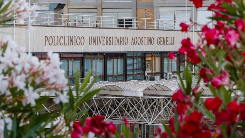 El Papa Francisco evoluciona bien, celebra la Santa Misa y dirigir el Angelus el domingo desde el hospital