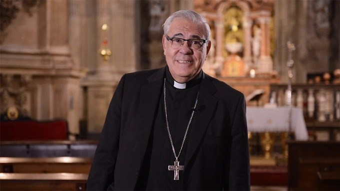 El arzobispo de Granada califica de inicuas y criminales las leyes sobre eutanasia y transexualidad