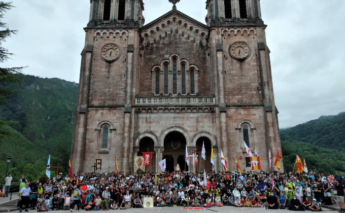 Éxito de la primera peregrinación Nuestra Señora de la Cristiandad a Covadonga