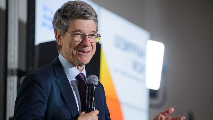 Francisco nombra a Jeffrey Sachs, promotor de la Agenda 2030, miembro ordinario de la Academia Pontificia de Ciencias