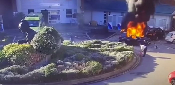 Reino Unido: Un taxista encierra a un terrorista antes de explotar frente al Hospital de Mujeres de Liverpool