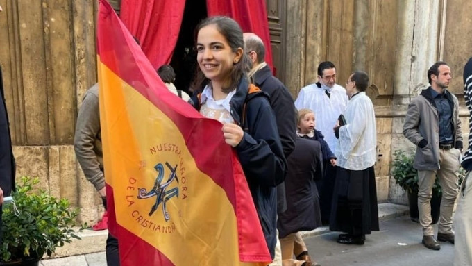 Diana Catalán: «Nuestra voluntad de comunión es sincera, queremos compartir la belleza de la liturgia tradicional»
