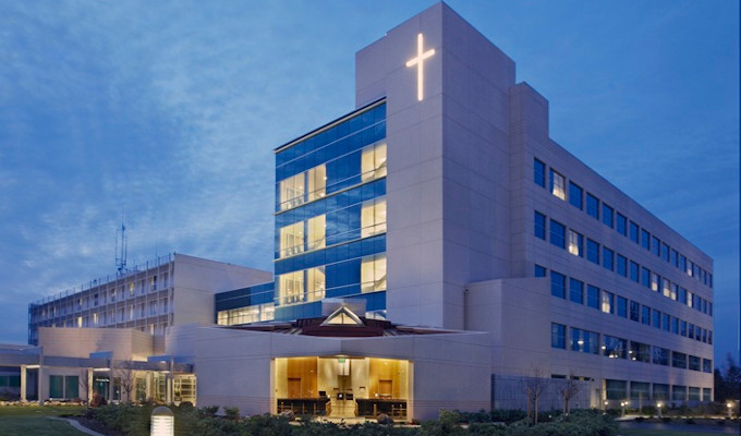 Corte Suprema de EE.UU no interviene en demanda contra hospital católico que denegó una operación de cambio de sexo