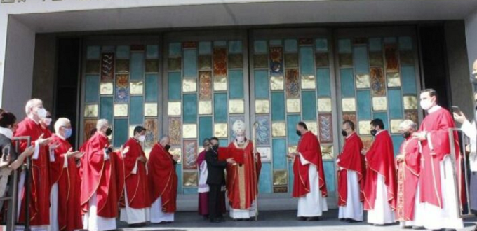 100 aos del atentado contra la imagen: ao jubilar extraordinario con la apertura de la puerta santa de la Baslica de Guadalupe