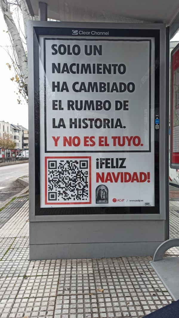 Campaa de Navidad 2021 de la ACdP. Vallas publicitarias en marquesinas y en el metro