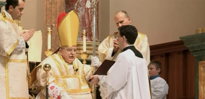 El cardenal Burke da gracias a Dios por recuperarse del COVID-19