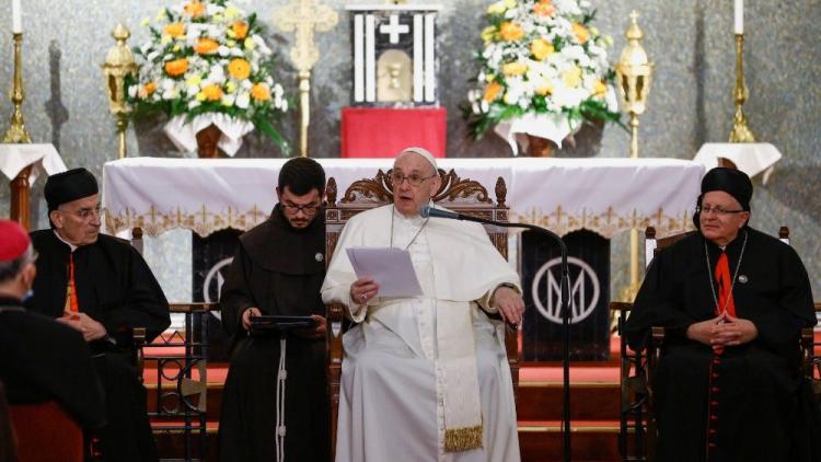 El Papa inicia su viaje a Chipre y repite su habitual discurso contra el rigorismo en la catedral maronita de Nicosia