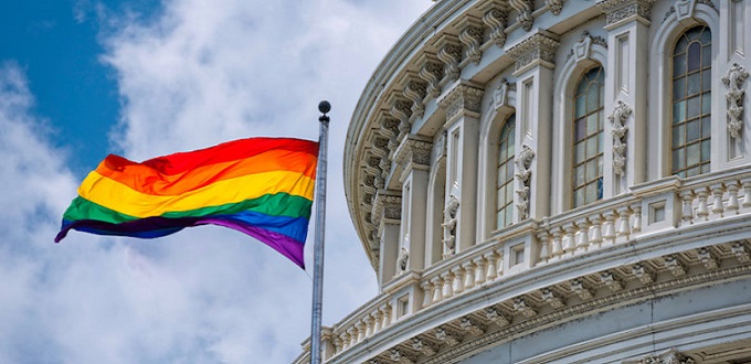 Seis congresistas republicanos votan a favor de la ley que sanciona a los extranjeros que se oponen a la agenda LGBT
