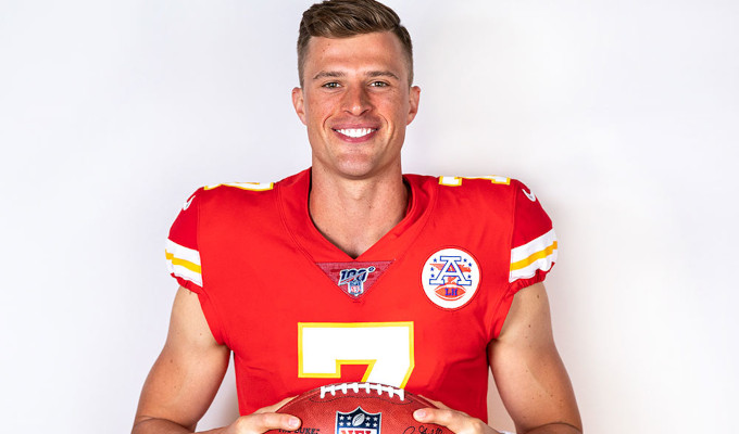 Harrison Butker: Me siento casi como si no fuese bienvenido en la Iglesia por querer ir a la misa en latn