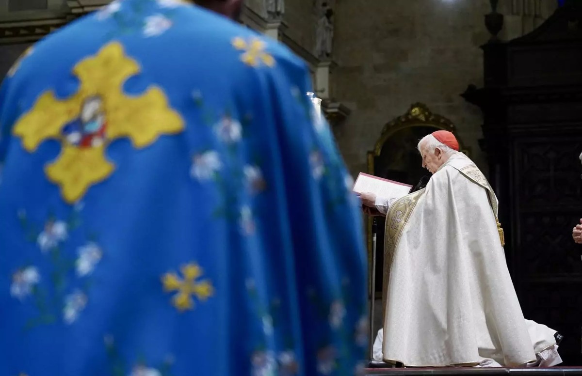 Cardenal Cañizares: «Hay una guerra simultánea a la de Ucrania contra la familia, con abortos y eutanasias»