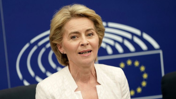 Von der Leyen amenaza a los italianos con castigarlos como a Hungra y Polonia si votan a quien no quiere la Unin Europea