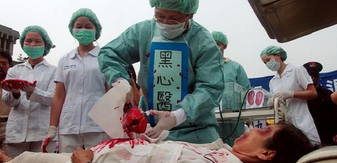 Médicos chinos ejecutan presos cosechando sus órganos