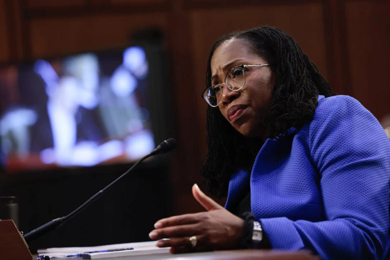 El Senado de EE UU allana el camino al Tribunal Supremo a la jueza negra Ketanji Brown Jackson