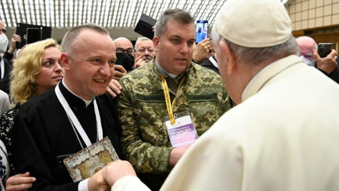 P. Khalayim: Es difcil hablar de perdn ahora, si las bombas siguen cayendo, si los nios siguen siendo asesinados