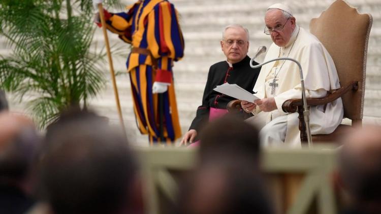 El Papa vuelve a oponer la misericordia y el perdn a los cnones de la Iglesia