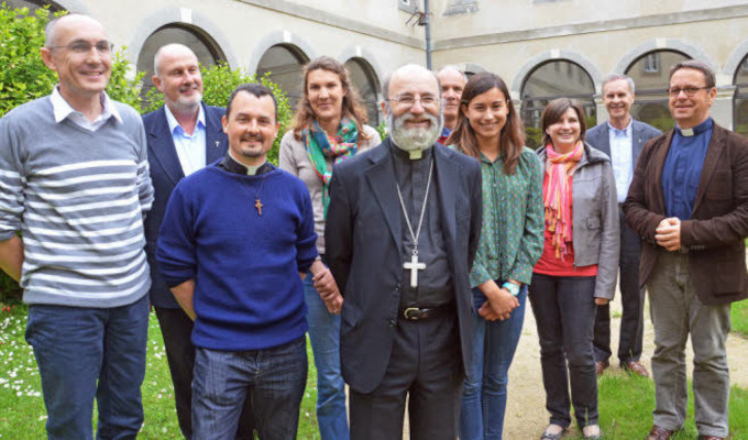 Fractura generacional en la diócesis francesa de Vannes: los jóvenes quieren mejor liturgia y más claridad doctrinal que los ancianos