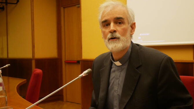 P. Julio Martínez, sj: Amoris laetitia permite desatar los nudos de Humanae Vitae y Veritatis Splendor
