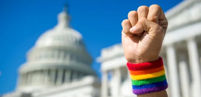 La embajada de Estados Unidos en el Vaticano vuelve a ondear la Bandera LGBTQIA+