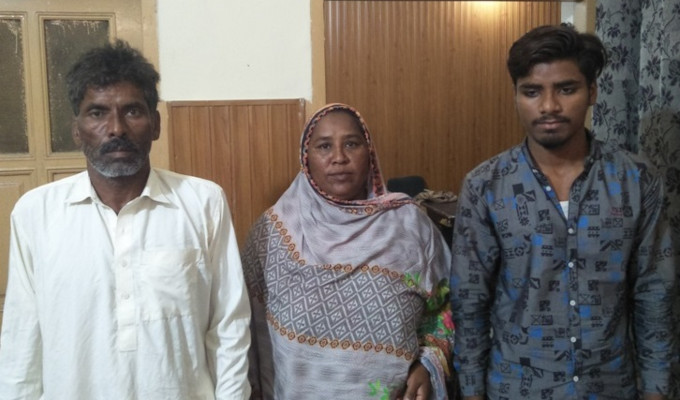 Una familia cristiana paquistaní sufre un calvario por negarse a trabajar para un terrateniente musulmán