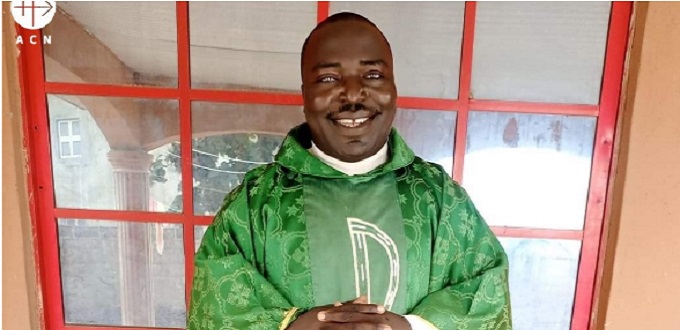 Nuevamente un sacerdote es asesinado en Nigeria