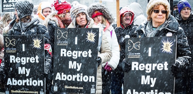 Una nueva encuesta muestra el terrible trauma emocional que sufren las mujeres luego de un aborto