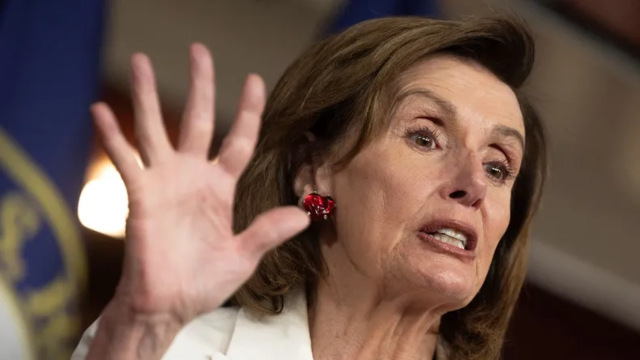 Nancy Pelosi dice que es «pecaminoso» restringir el aborto a las mujeres