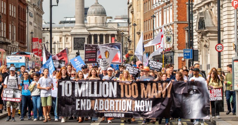 Récord de personas en la marcha provida del Reino Unido para exigir el fin del aborto