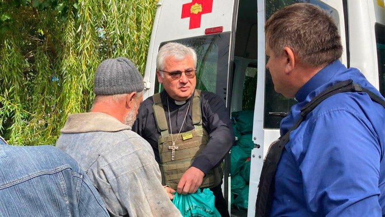 El cardenal Krajewski se vio en medio de un tiroteo en Ucrania