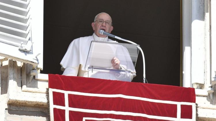 Francisco: «La oracin es la medicina de la fe, el reconstituyente del alma»