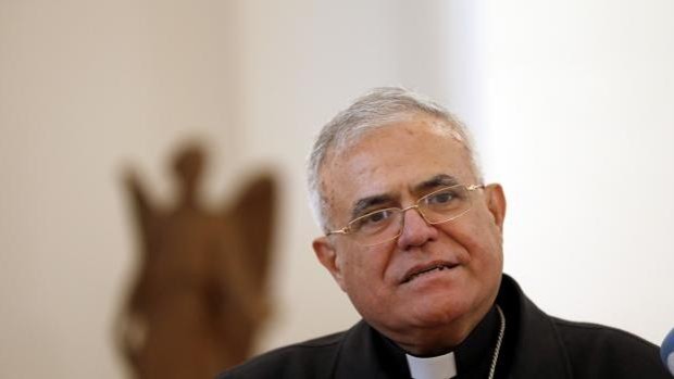 El obispo de Córdoba anima a que en octubre «no pase un día sin rezar el santo Rosario»