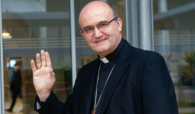 Mons. Munilla sobre la ideologa de gnero: la veremos caer como vimos caer el muro de Berln