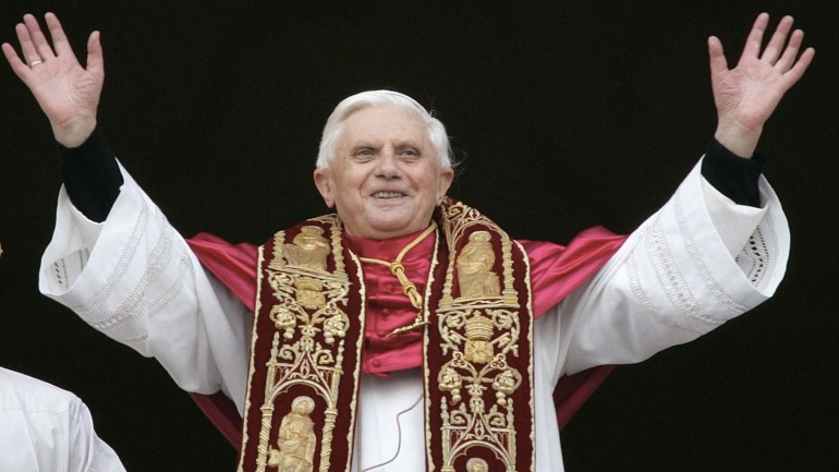 Fallece Benedicto XVI