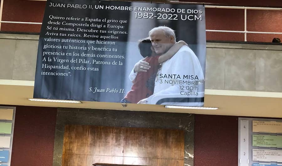 Juan Pablo II, ese fascista y homfobo?
