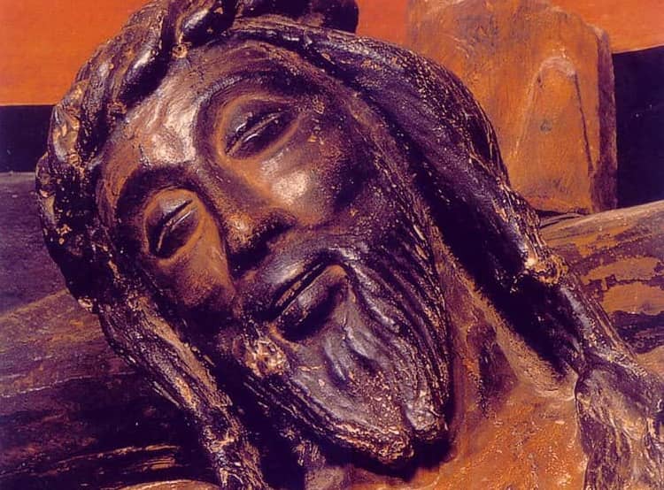 La victoria y prefiguracin de la Resurreccin en el Cristo sonriente de Javier