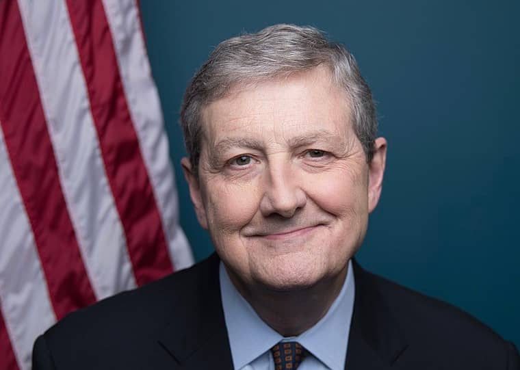 El Senador John Kennedy pide al fiscal general de EE.UU que persiga los crmenes contra la Iglesia Catlica