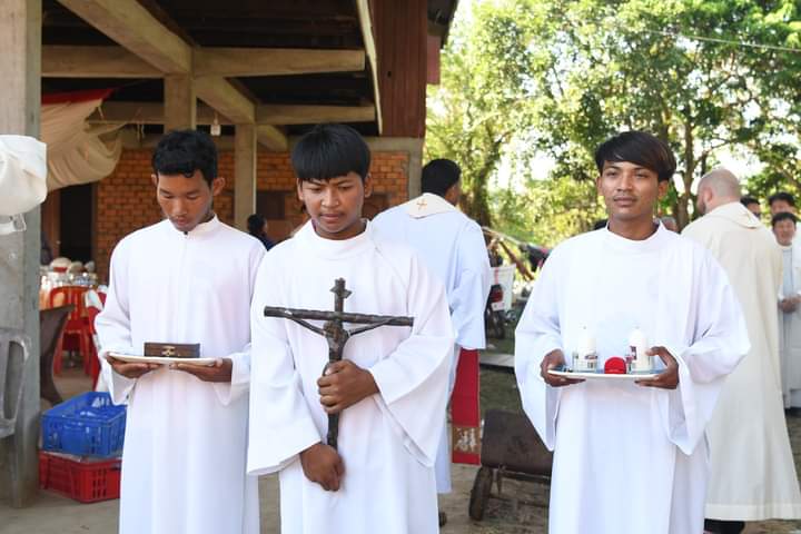 Camboya: nueva iglesia dedicada a Santa Teresa entre los arrozales de Kampong Ko