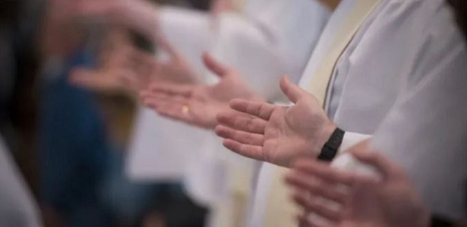 La Encuesta Nacional de Sacerdotes sugiere una profunda crisis en la Iglesia Catlica y el sacerdocio en Estados Unidos