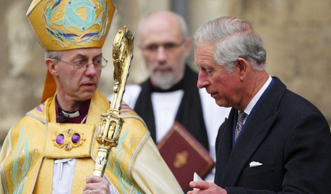 Aumentan las presiones para que el anglicanismo deje de ser la religin oficial en Inglaterra y Gales