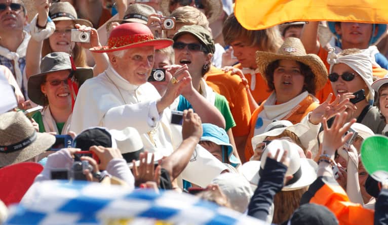 El insomnio fue el motivo central de la renuncia de Benedicto XVI